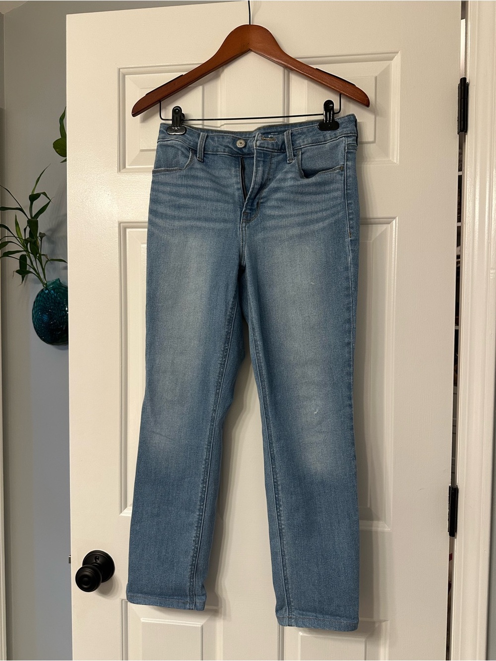 Old Navy High-Rise Light Blue Straight Jeans